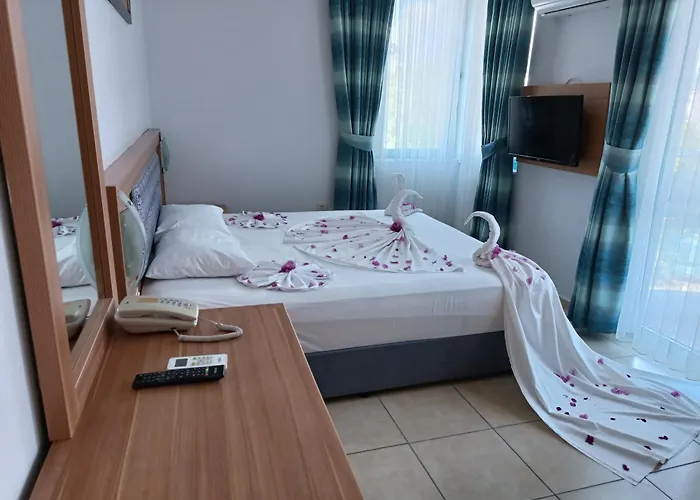Hotel Wonder Life